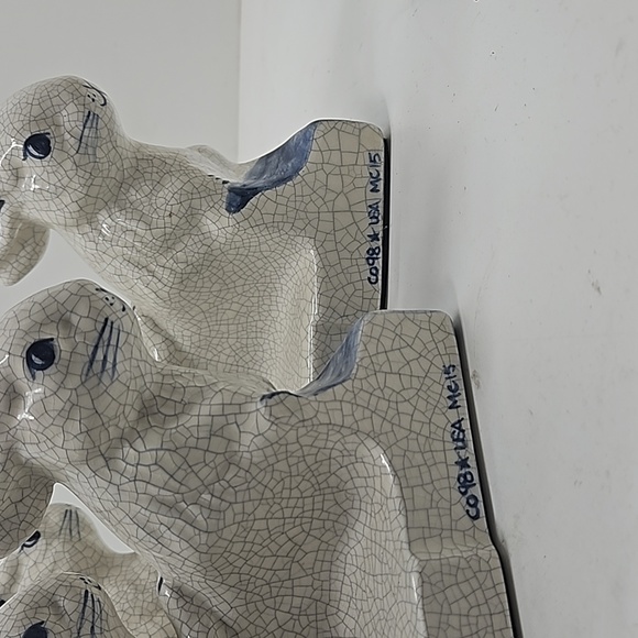 Dedham Pottery / Potting Shed Table Centerpiece 8 3/4 in. - Picture 6 of 6